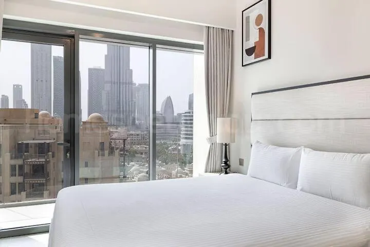Snap Burj Khalifa Apartment Dubai